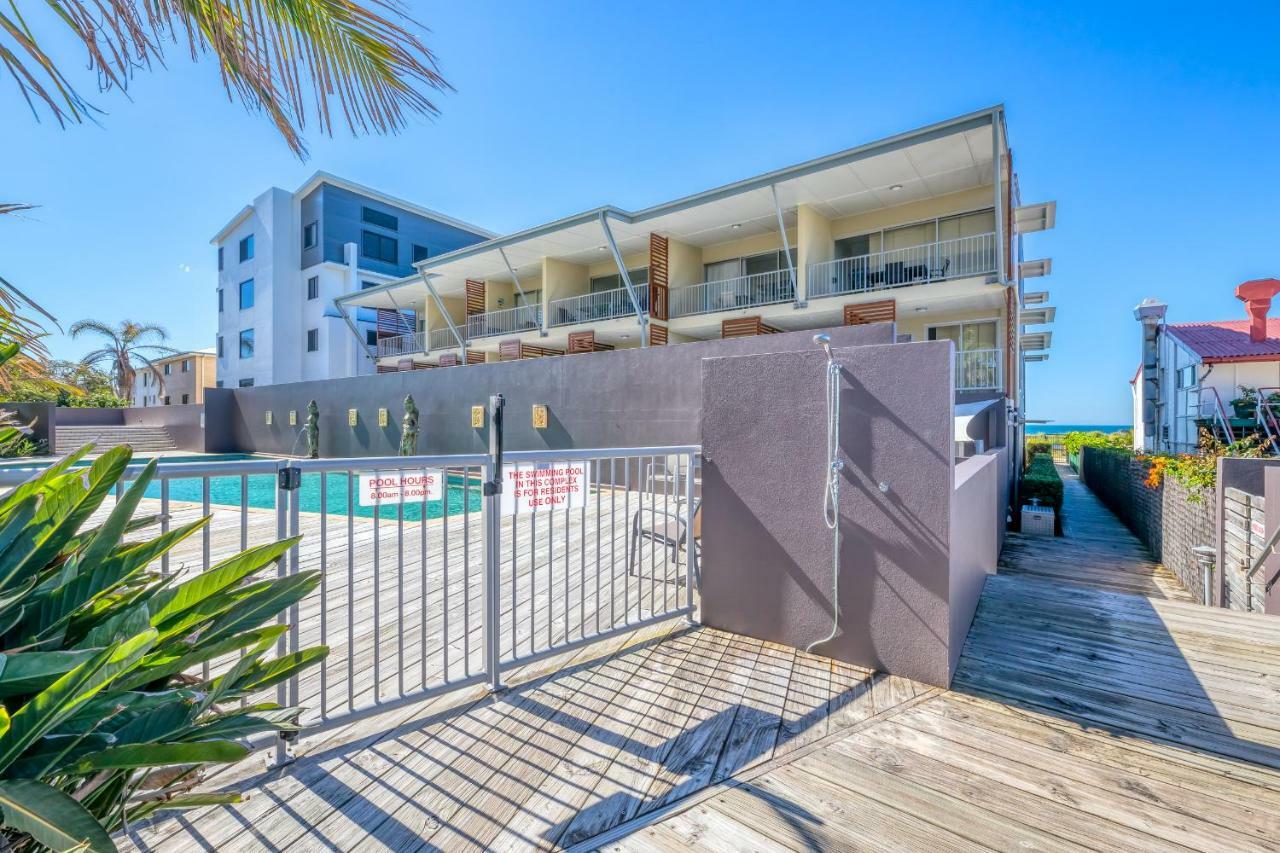 On The Beach Resort Bribie Island Woorim Экстерьер фото